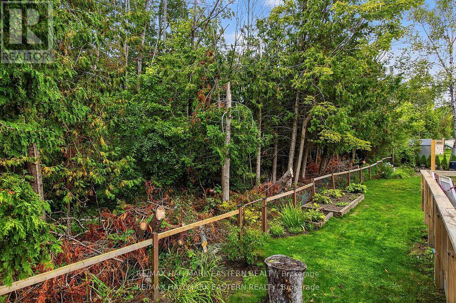 41 Parkview Drive, Peterborough (Northcrest Ward 5), Ontario  K9H 5M5 - Photo 30 - X12471576