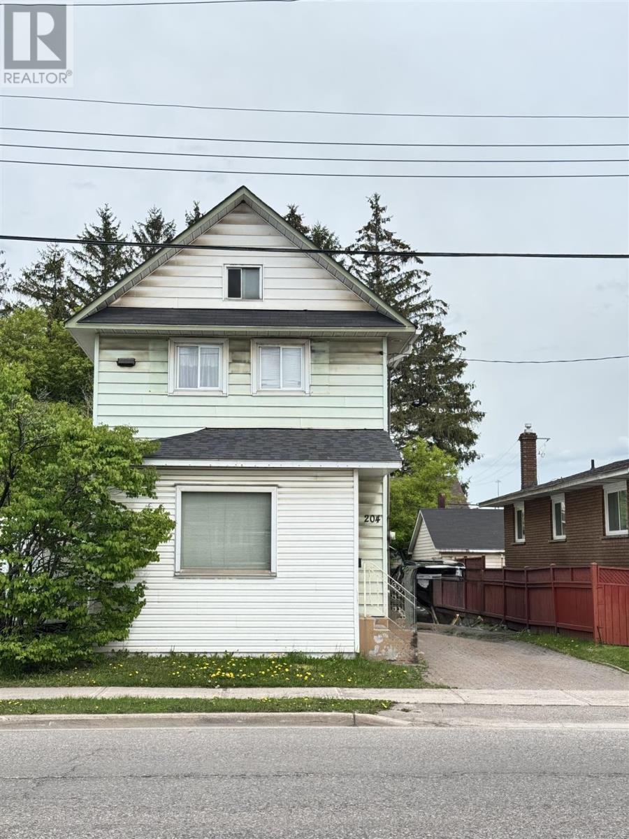 204 Goulais Ave, Sault Ste. Marie, Ontario  P6C 4Z8 - Photo 1 - SM253017