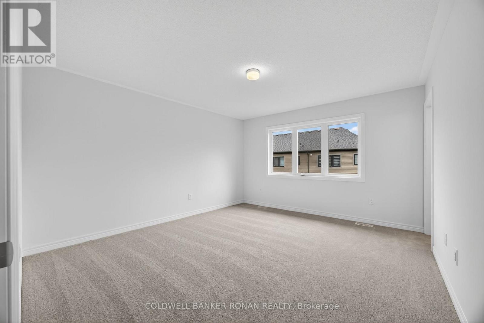 29 Milady Crescent, Barrie, Ontario  L9J 0X3 - Photo 21 - S12426882