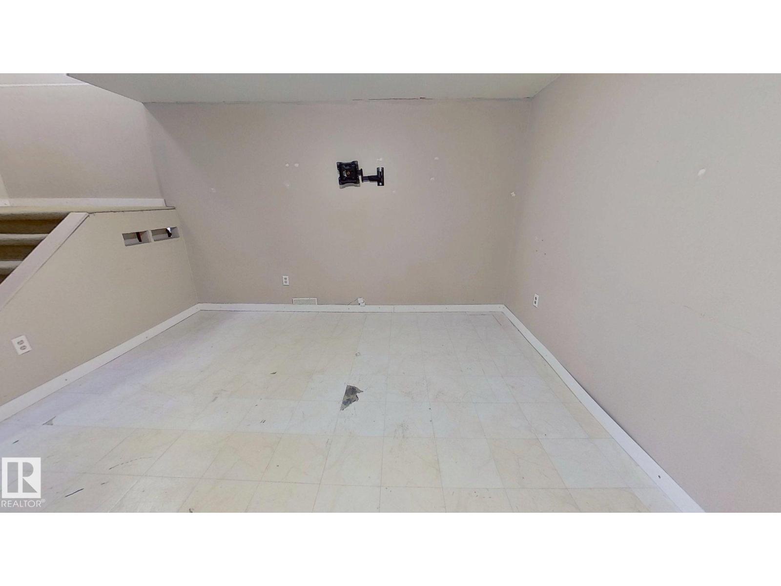 668 Lakewood Rd N Nw, Edmonton, Alberta  T6K 3Y1 - Photo 41 - E4462780