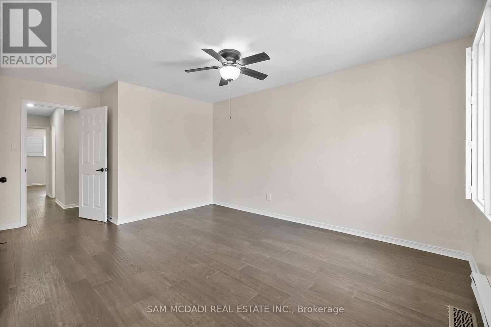 27 - 2006 Glenada Crescent, Oakville, Ontario  L6H 5R9 - Photo 19 - W12471410