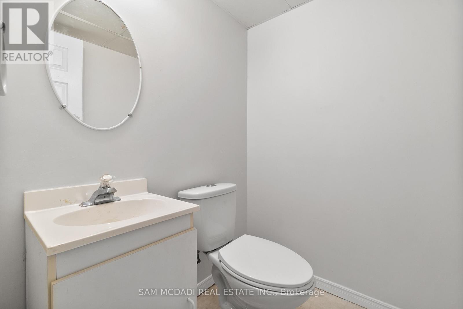 27 - 2006 Glenada Crescent, Oakville, Ontario  L6H 5R9 - Photo 31 - W12471410