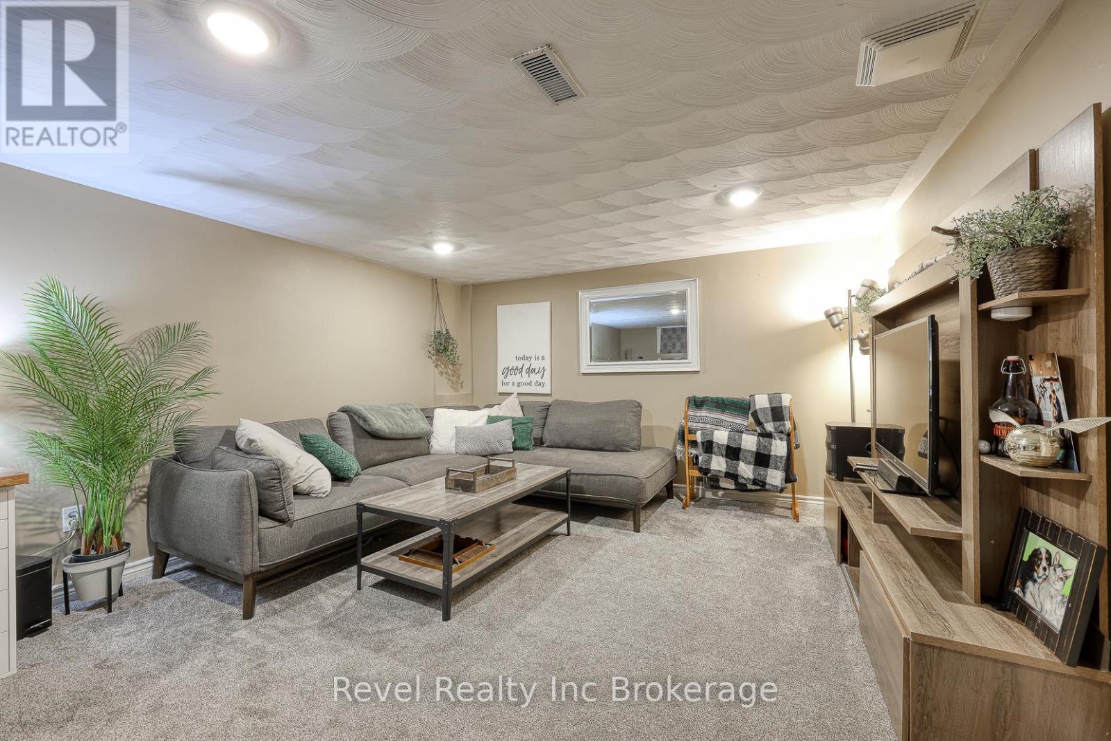 1011b Vanier Avenue, Woodstock, Ontario  N4S 4K5 - Photo 28 - X12471587