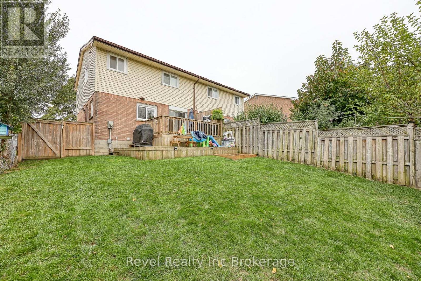 1011b Vanier Avenue, Woodstock, Ontario  N4S 4K5 - Photo 33 - X12471587