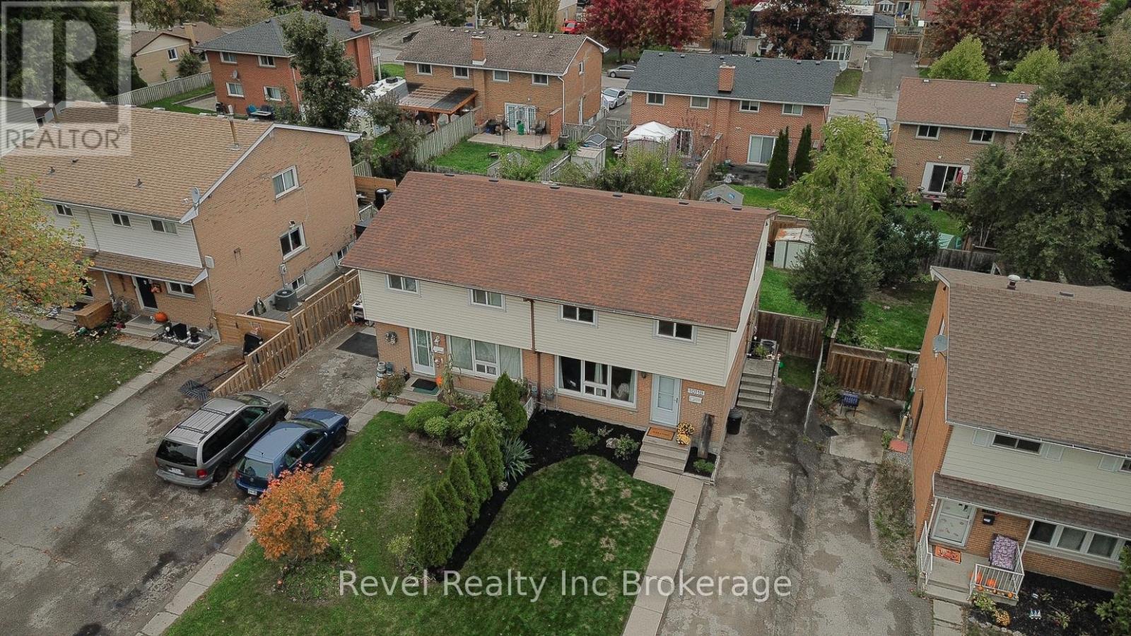 1011b Vanier Avenue, Woodstock, Ontario  N4S 4K5 - Photo 4 - X12471587