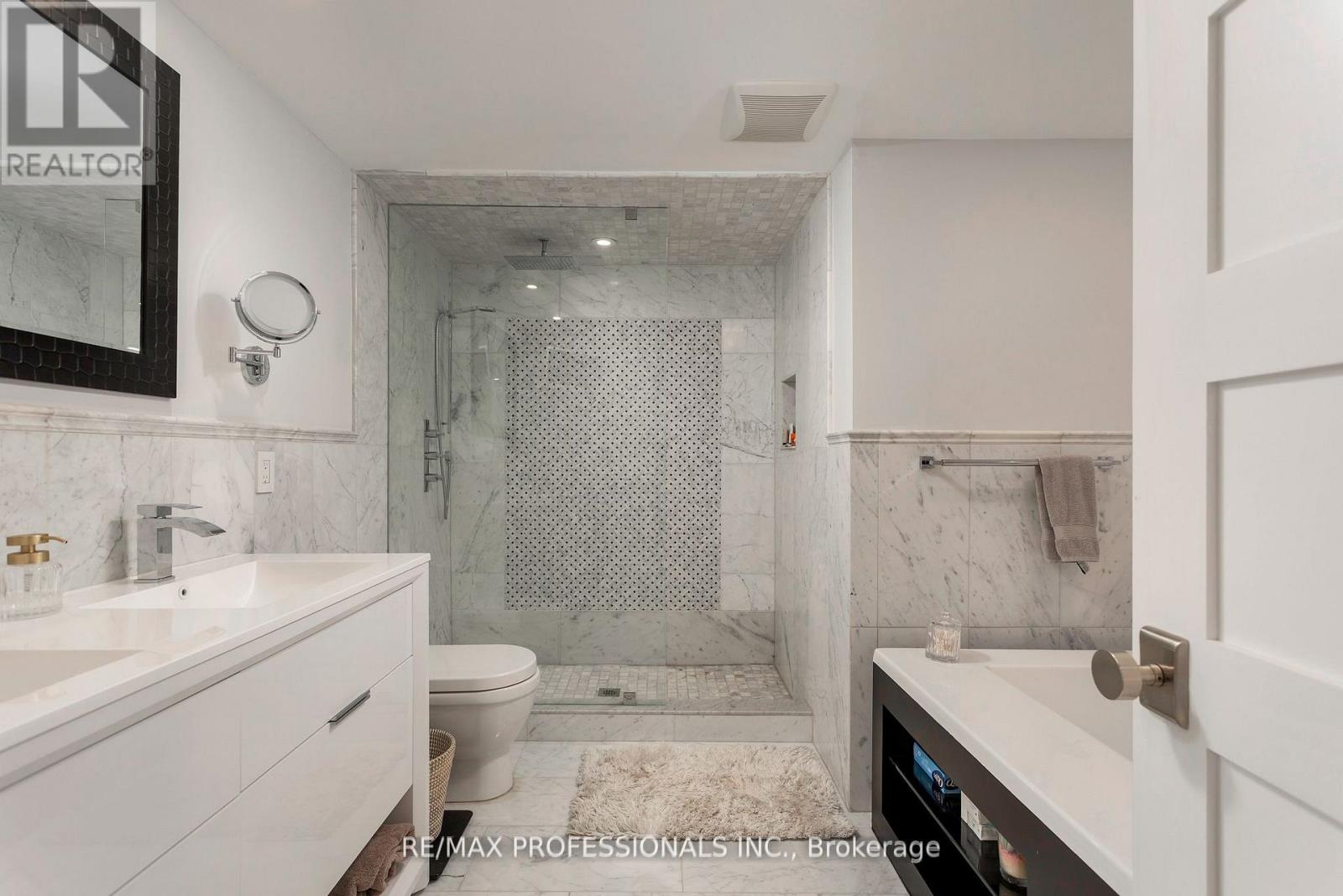 304 - 71 Old Mill Road, Toronto, Ontario  M8X 1G9 - Photo 34 - W12471435