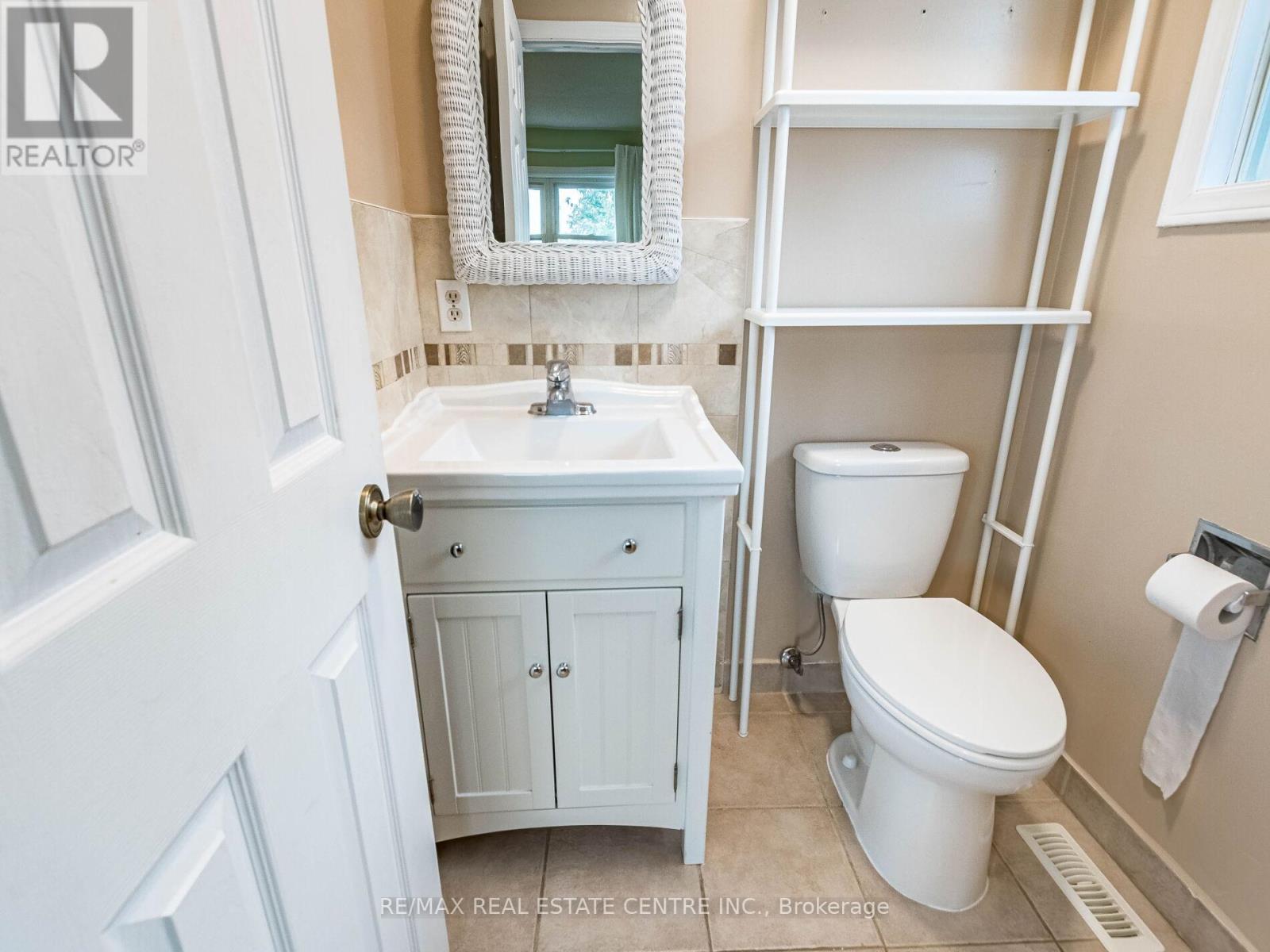 4228 Torino Crescent, Mississauga, Ontario  L4W 3T5 - Photo 32 - W12471443