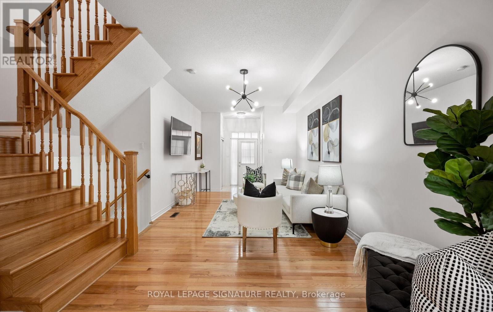 364 Hobbs Crescent, Milton, Ontario  L9T 0J2 - Photo 11 - W12471454