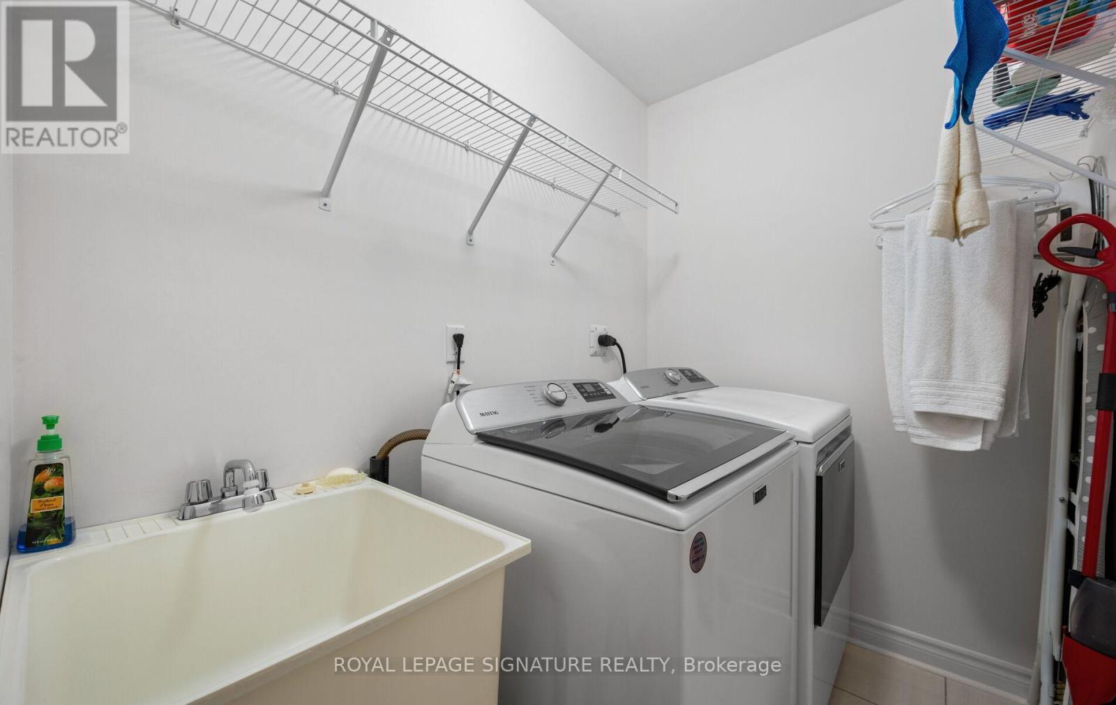364 Hobbs Crescent, Milton, Ontario  L9T 0J2 - Photo 38 - W12471454