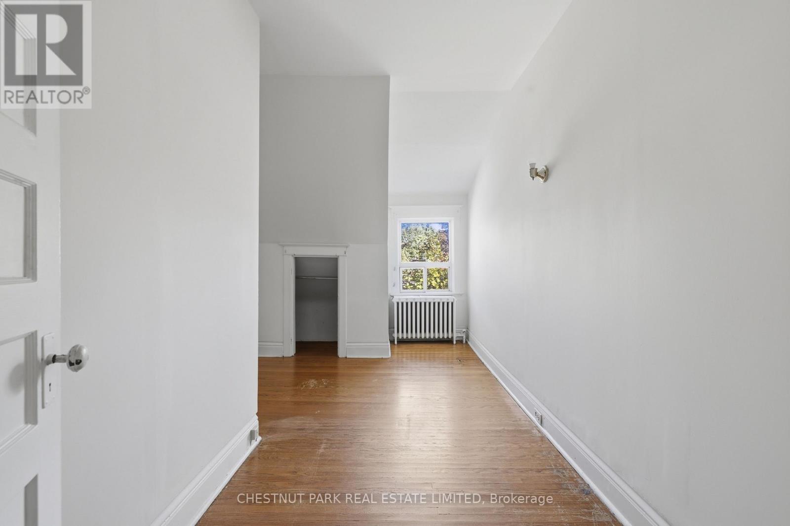 6 Highview Crescent, Toronto, Ontario  M6H 2Y2 - Photo 15 - W12471507