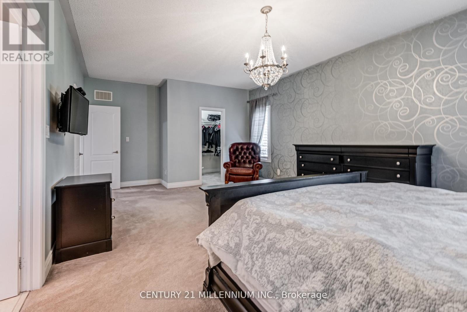29 Eiffel Boulevard, Brampton, Ontario  L6P 1W3 - Photo 32 - W12471514