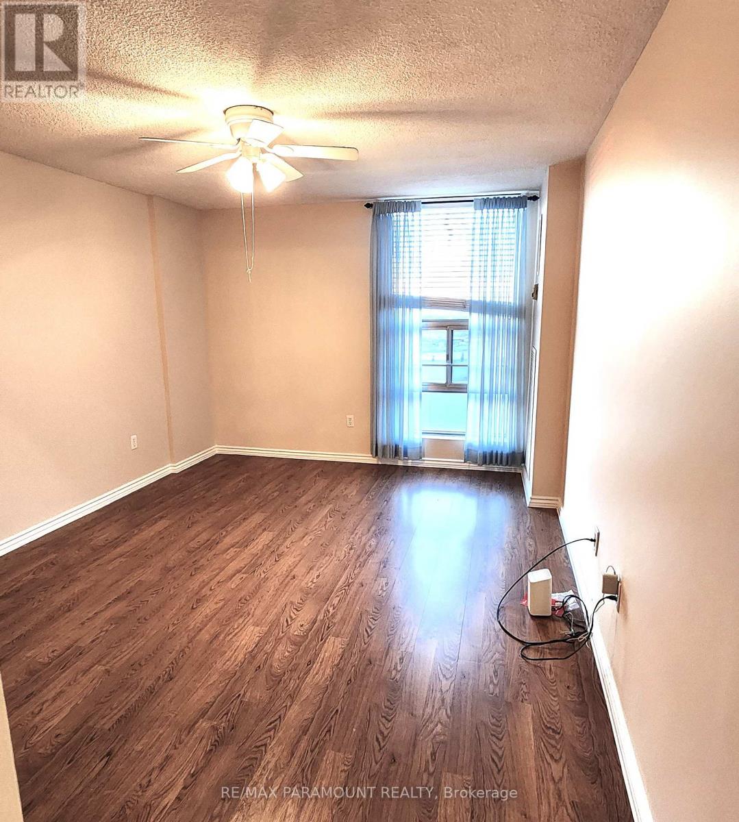 1902 - 25 Kensington Road, Brampton, Ontario  L6T 3W8 - Photo 5 - W12471515