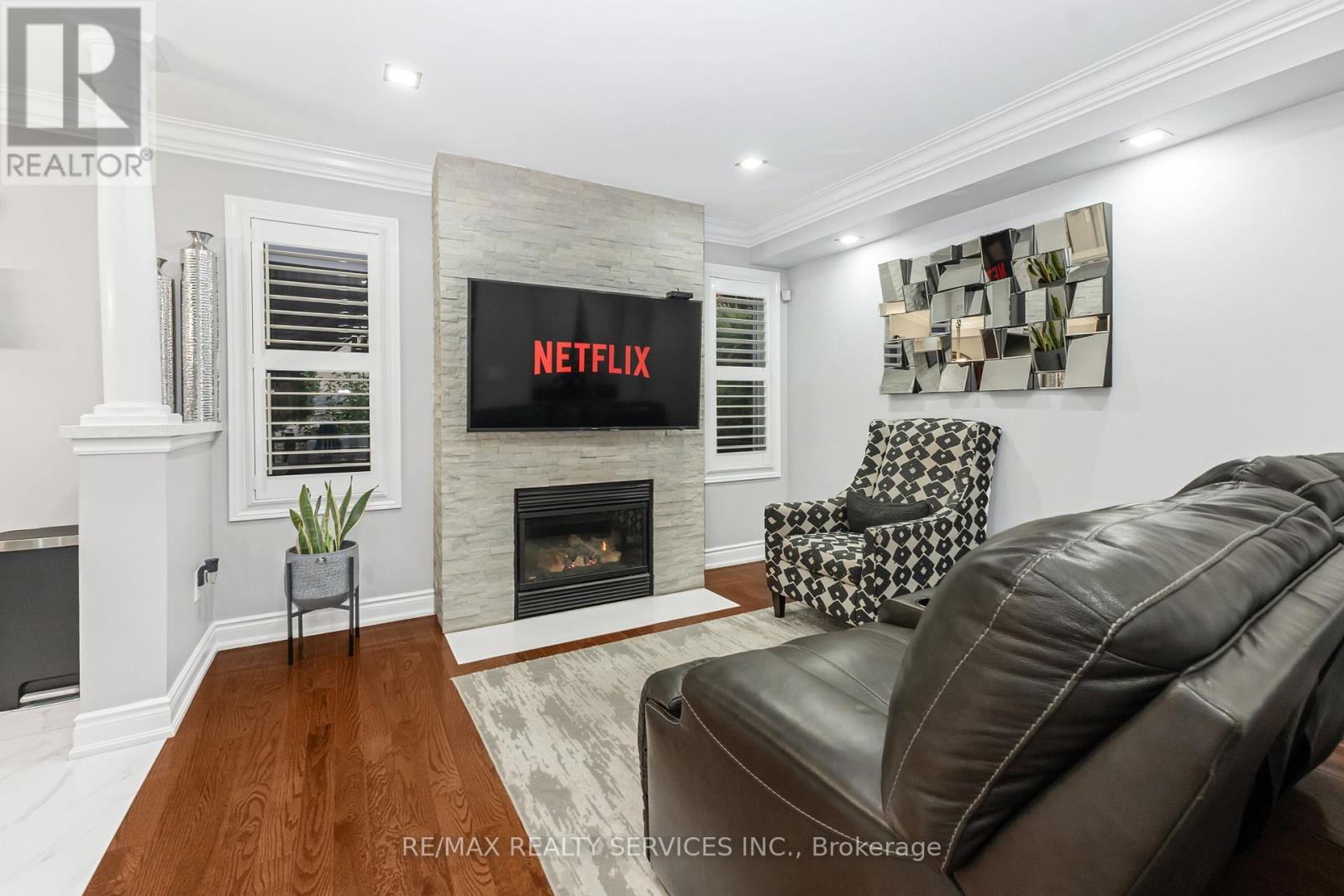 14 Redfinch Way, Brampton, Ontario  L7A 2B3 - Photo 10 - W12471516