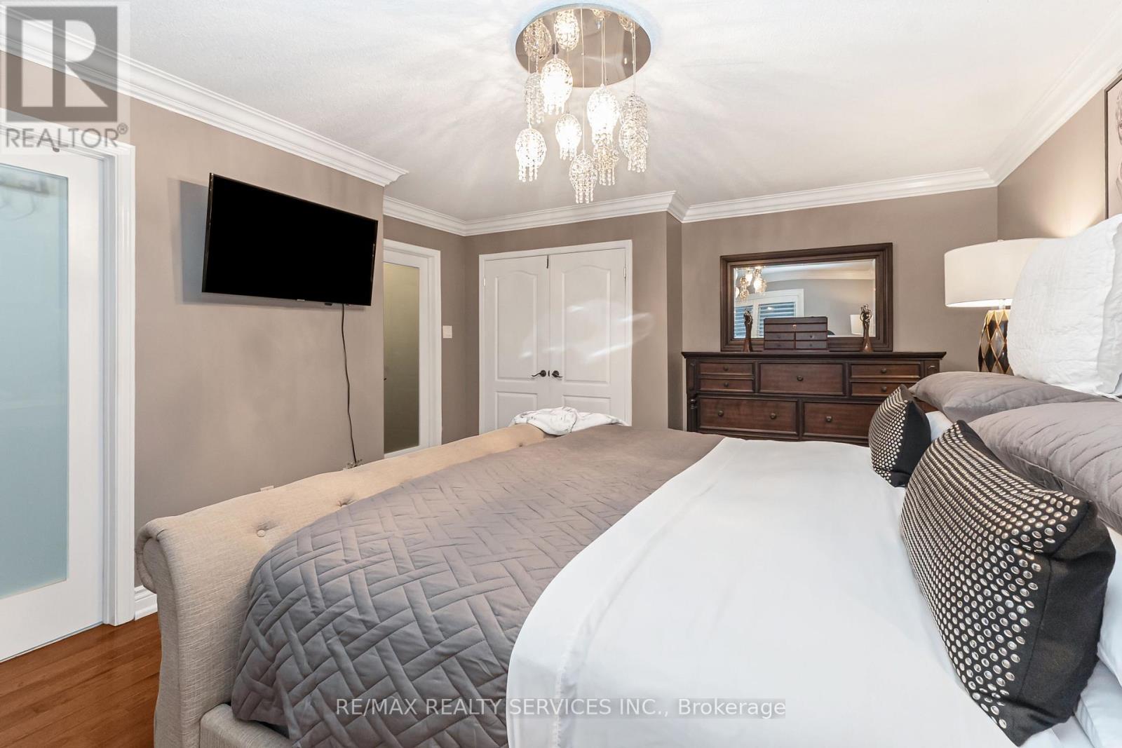 14 Redfinch Way, Brampton, Ontario  L7A 2B3 - Photo 20 - W12471516