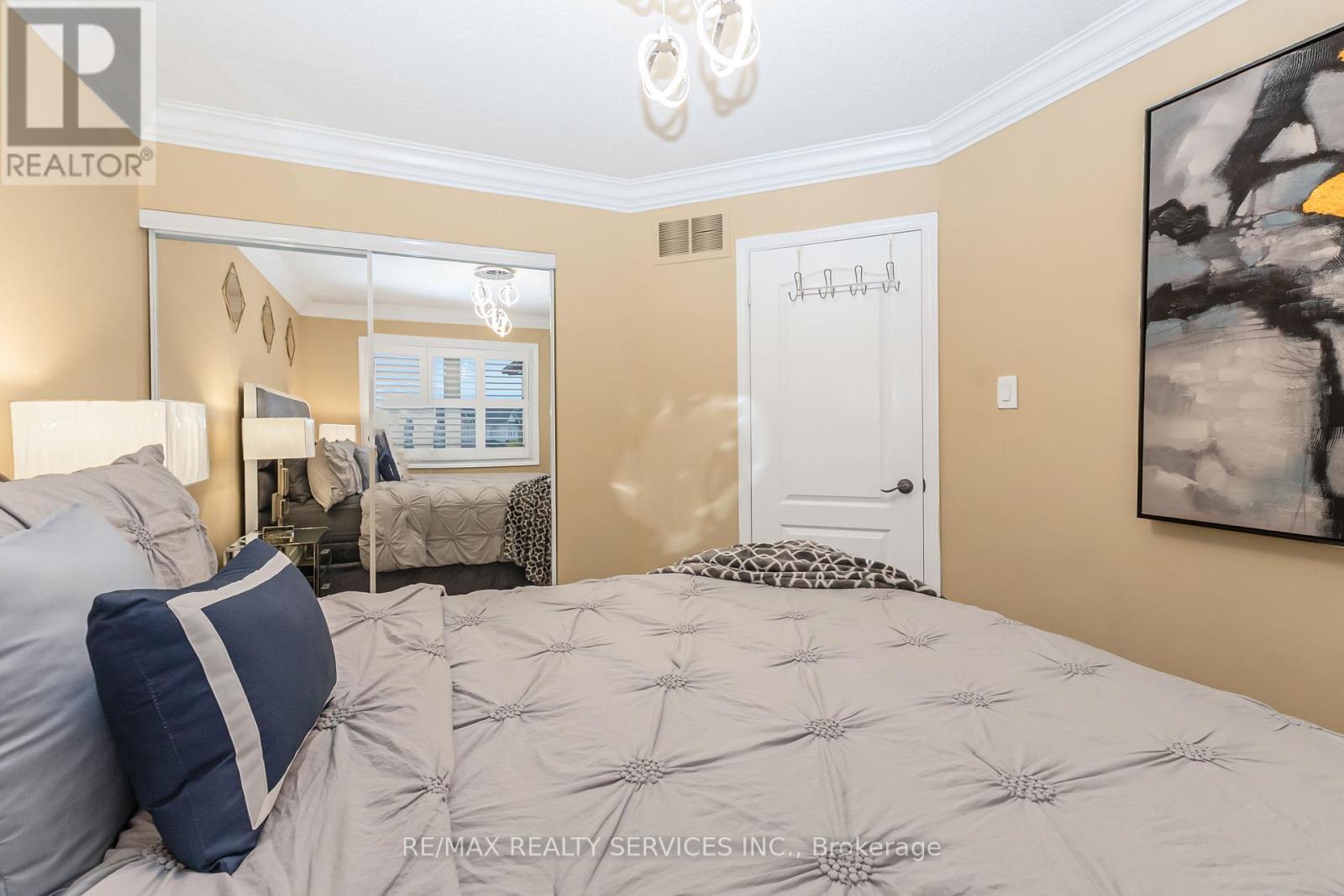 14 Redfinch Way, Brampton, Ontario  L7A 2B3 - Photo 29 - W12471516