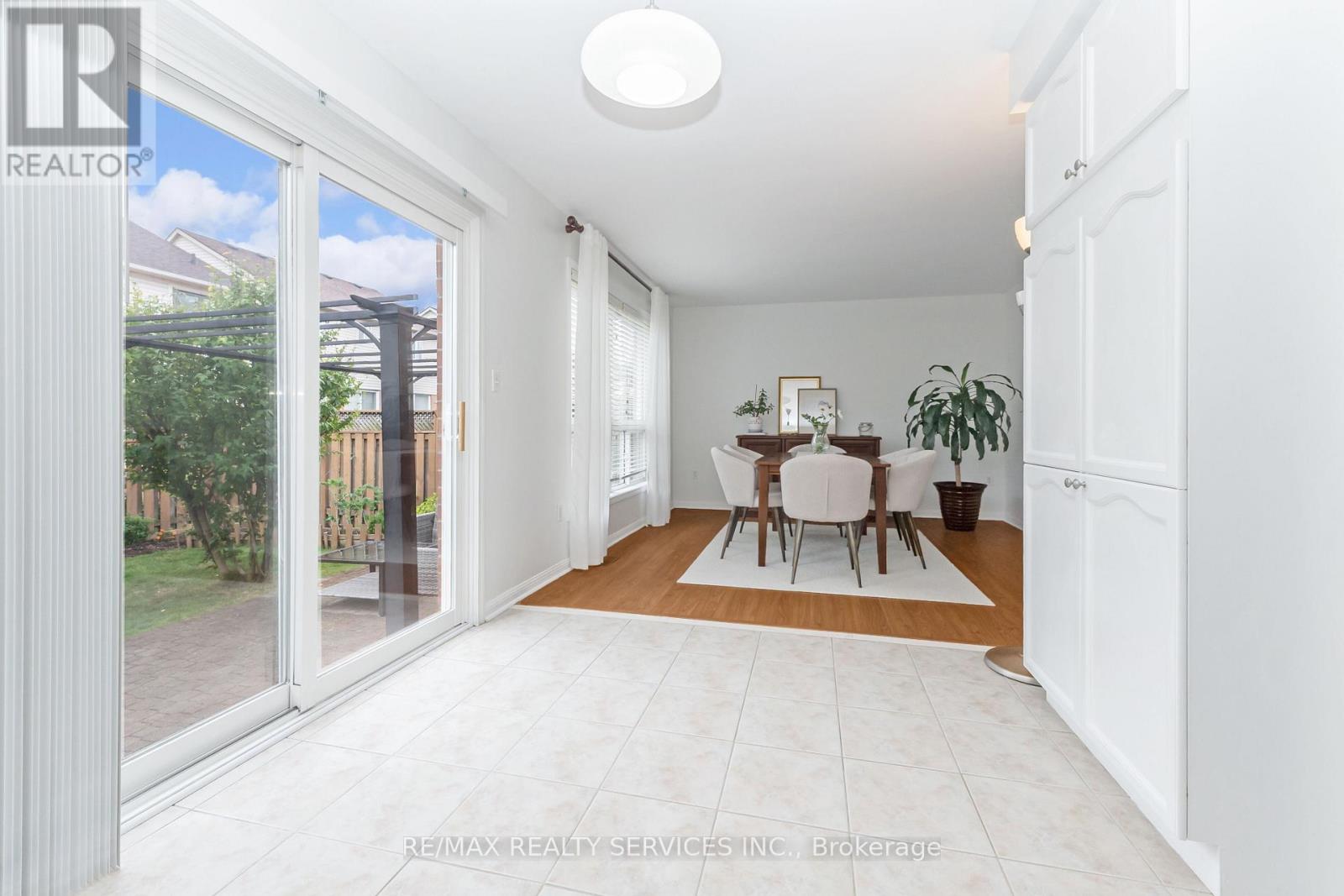 22 Thorpe Crescent, Brampton, Ontario  L7A 1P7 - Photo 14 - W12471525