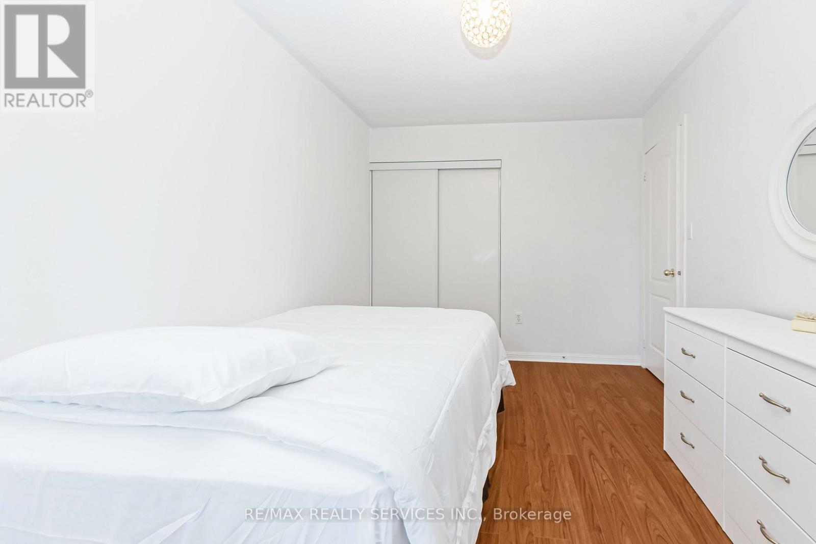22 Thorpe Crescent, Brampton, Ontario  L7A 1P7 - Photo 30 - W12471525