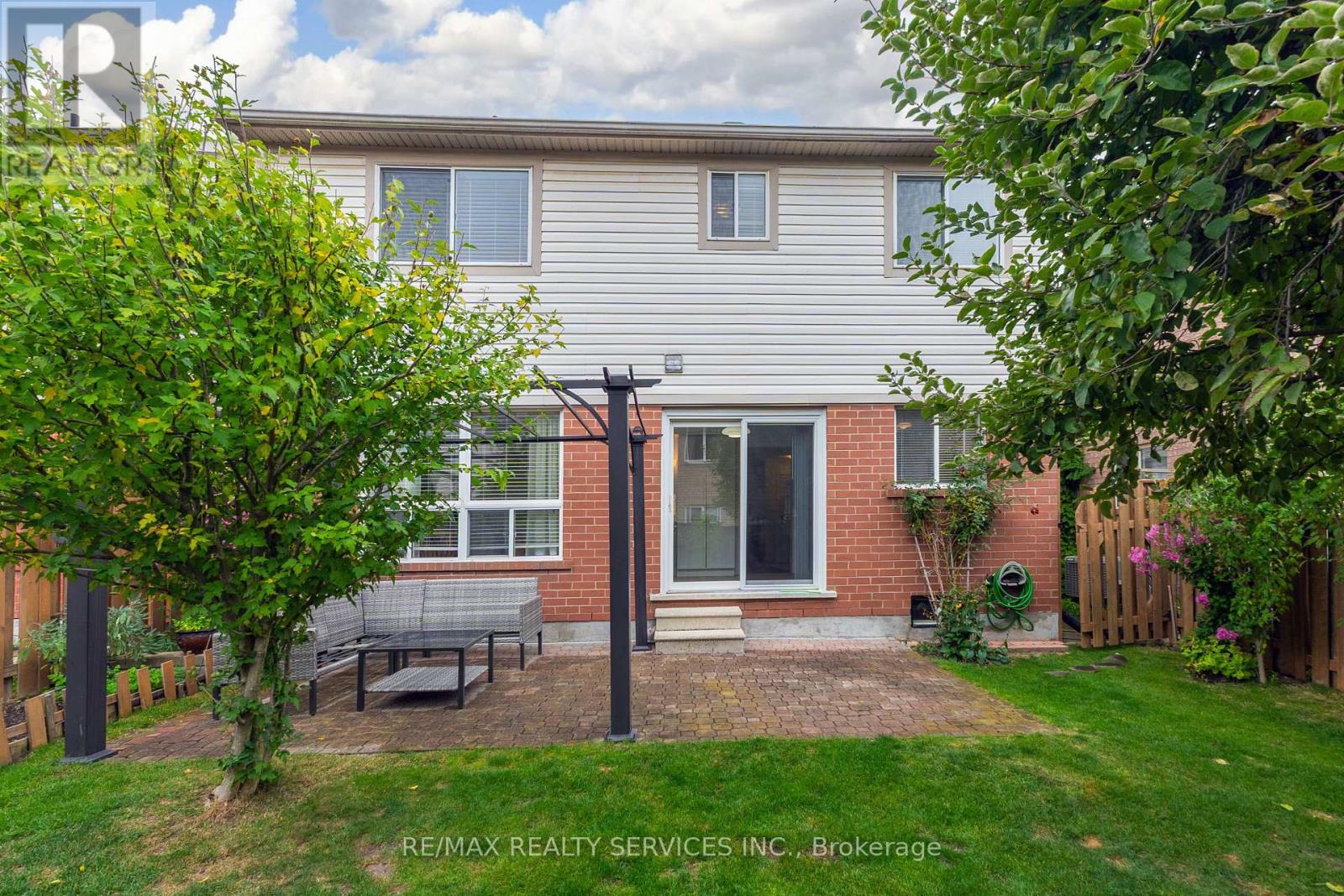 22 Thorpe Crescent, Brampton, Ontario  L7A 1P7 - Photo 35 - W12471525