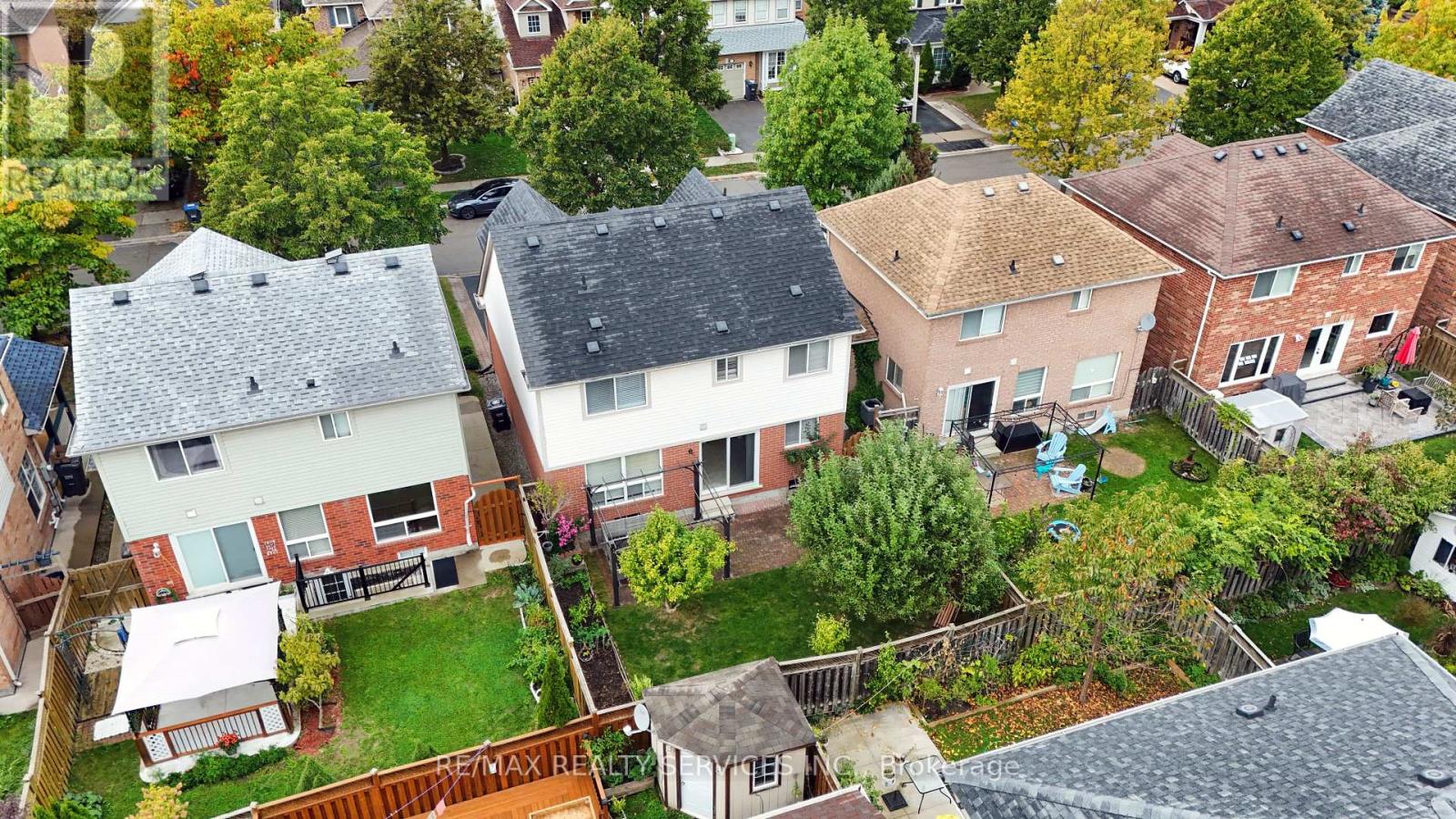 22 Thorpe Crescent, Brampton, Ontario  L7A 1P7 - Photo 37 - W12471525