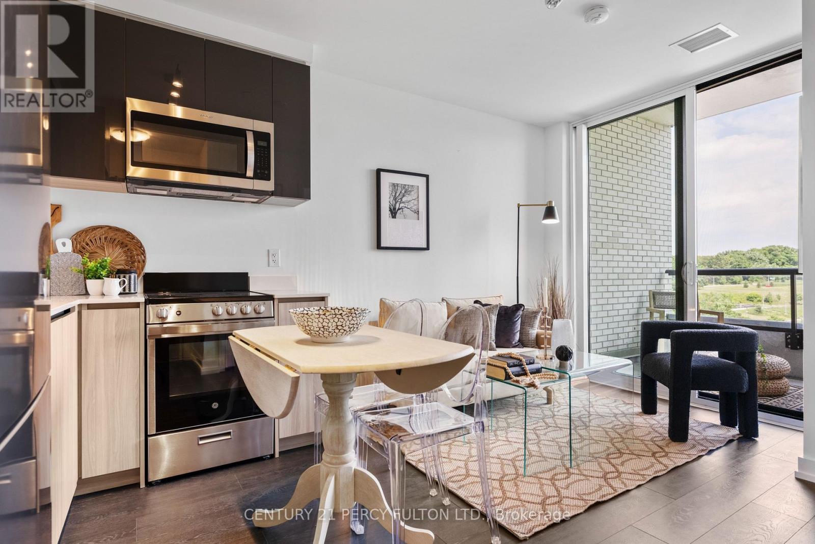 518 - 3100 Keele Street, Toronto, Ontario  M3M 2H4 - Photo 5 - W12471529