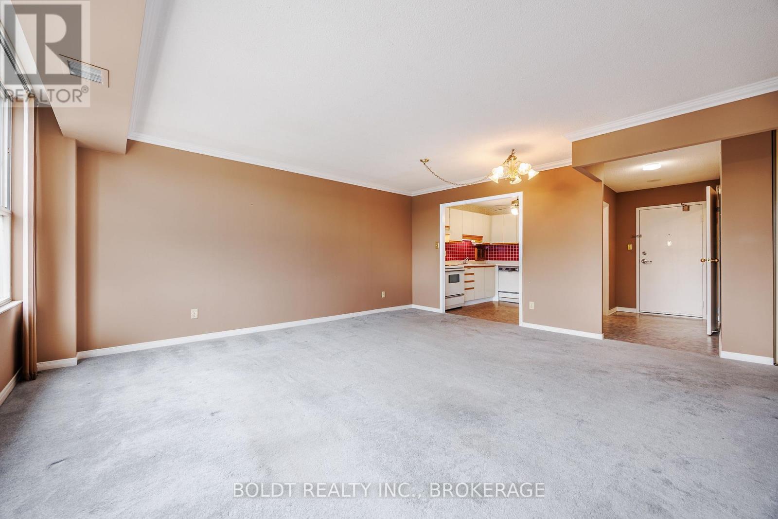505 - 7 Gale Crescent, St. Catharines, Ontario  L2R 7M8 - Photo 6 - X12471582