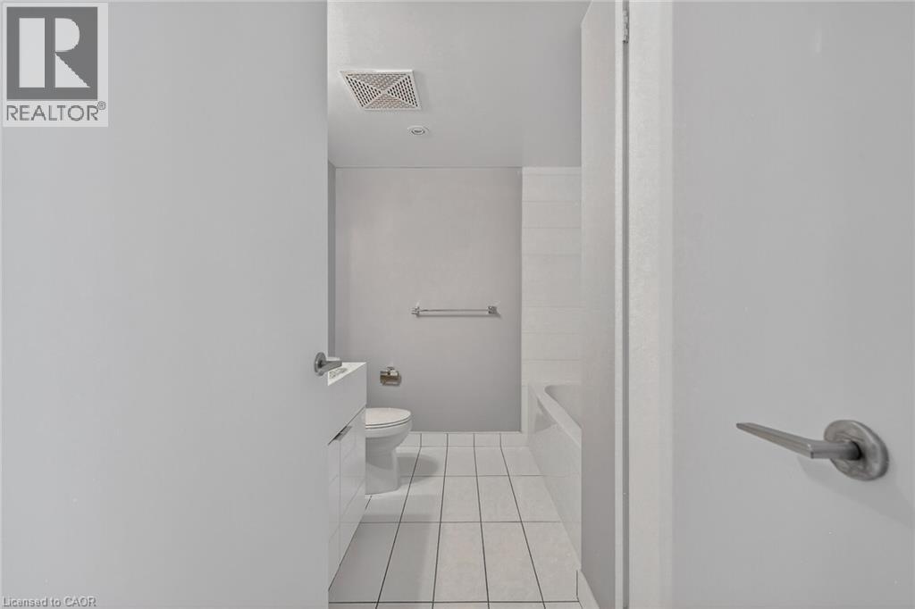 15 Iceboat Terrace Unit# 1205, Toronto, Ontario  M5V 4A5 - Photo 33 - 40780507