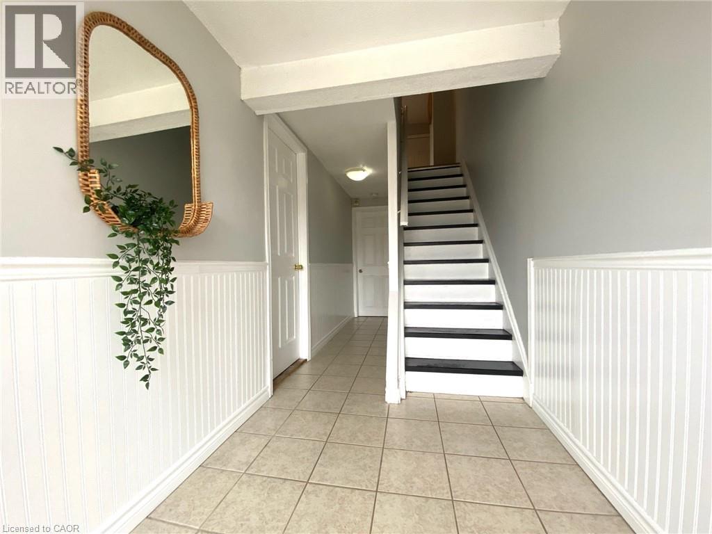 1025 Upper Gage Avenue Unit# 3, Hamilton, Ontario  L8V 4L2 - Photo 2 - 40728265
