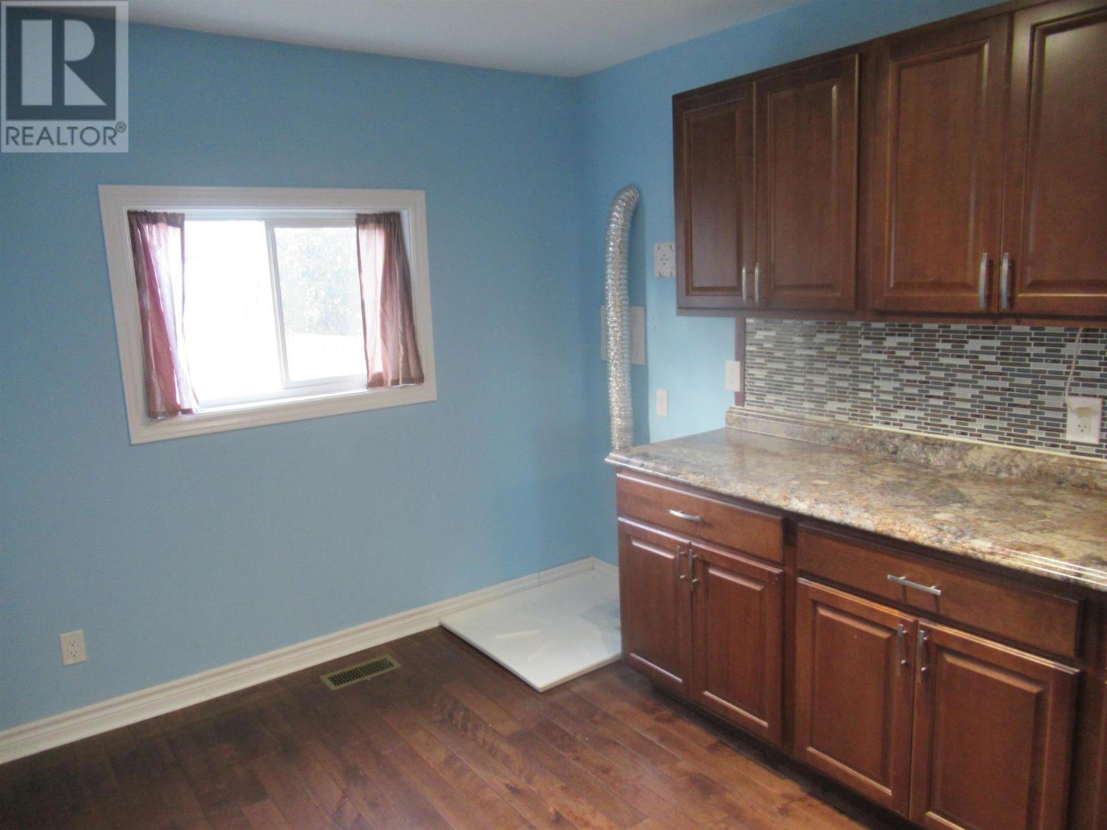 226 Pruden St, Thunder Bay, Ontario  P7C 2J8 - Photo 9 - TB253261