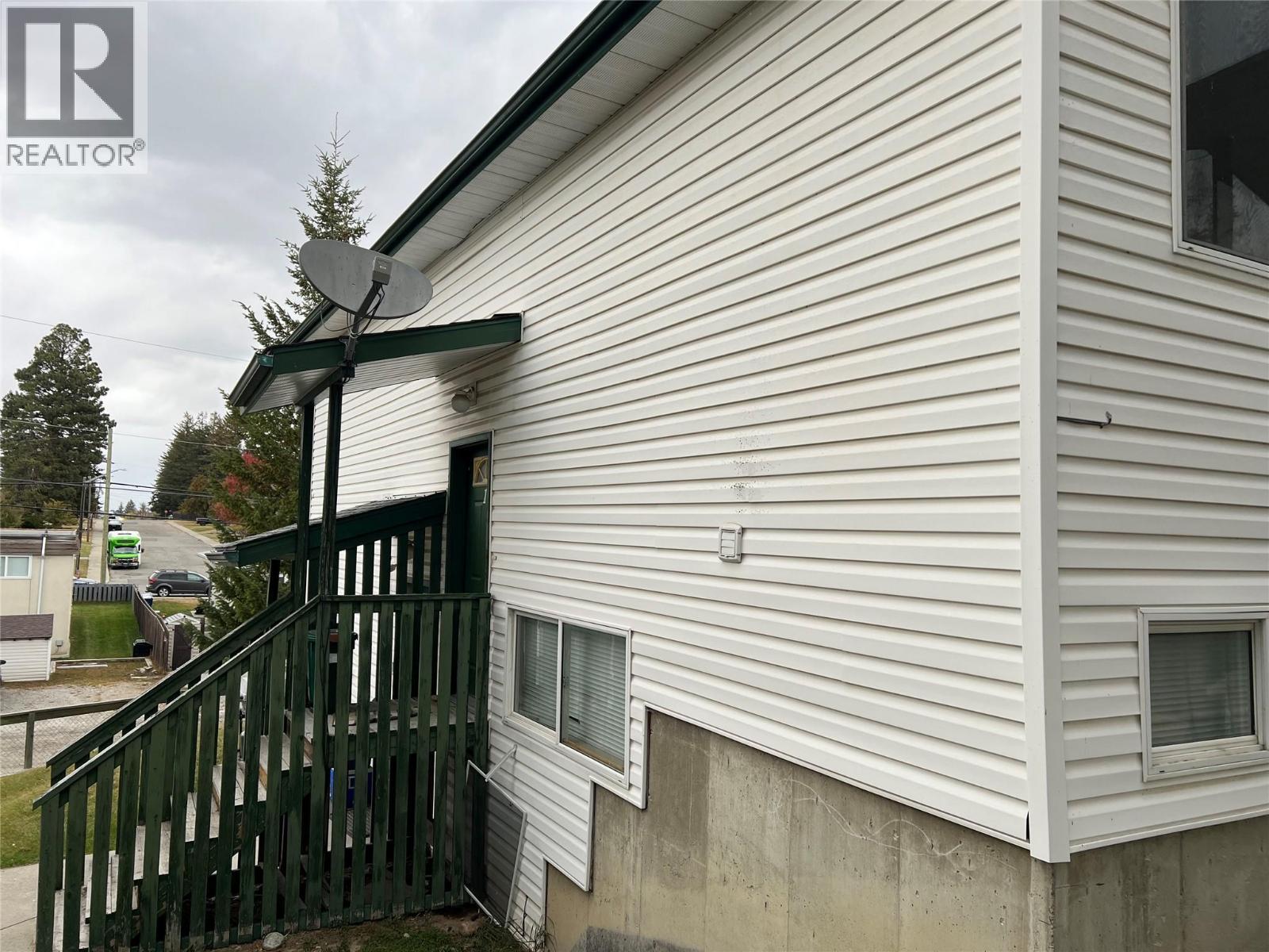 1304 10a Street S, Cranbrook, British Columbia V1C 1T6 - Photo 3 - 10366246