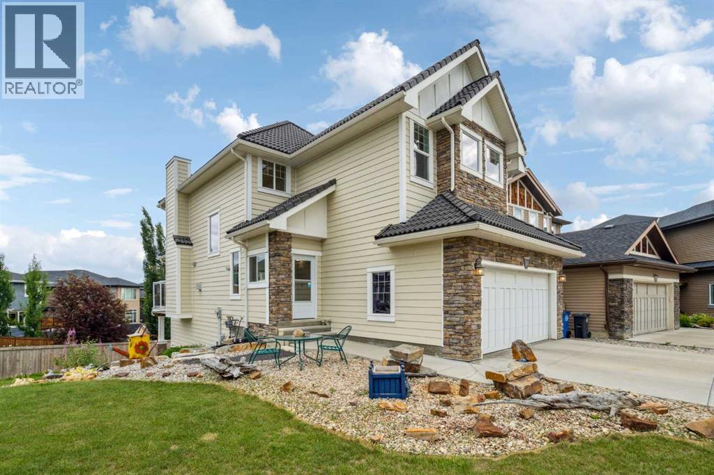 24 Jumping Pound Link, Cochrane, Alberta  T4C 0K4 - Photo 1 - A2239737