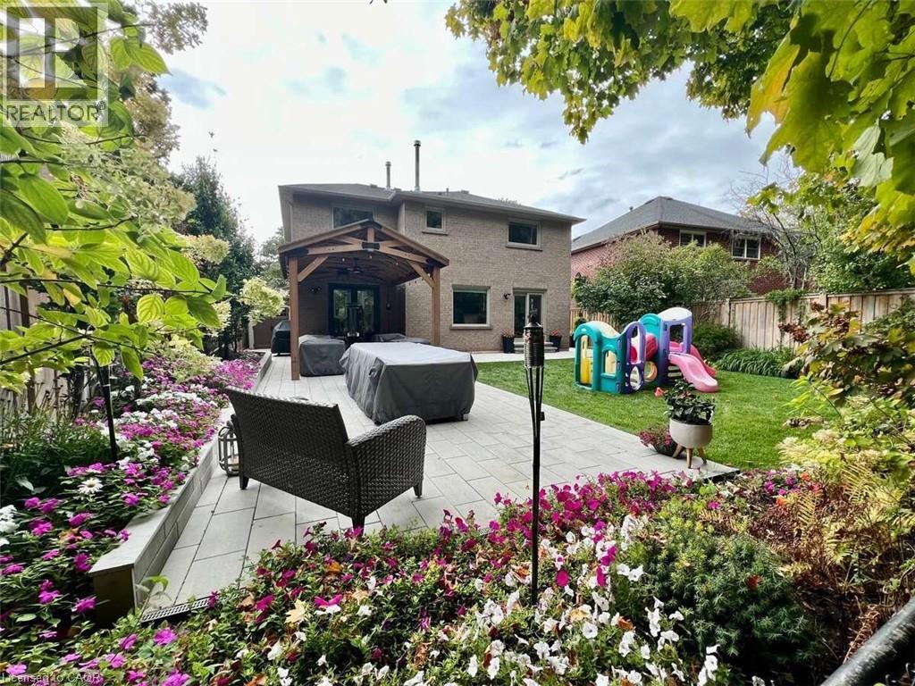 1257 Mccraney Street E, Oakville, Ontario  L6H 3A3 - Photo 3 - 40780578