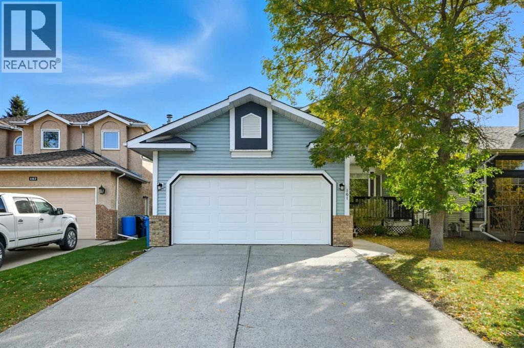 161 Douglasbank Way Se, Calgary, Alberta  T2Z 1V7 - Photo 1 - A2262637