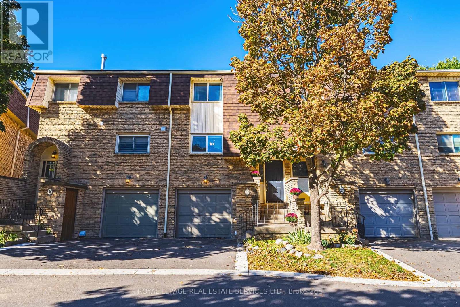 27 MELANIE CRESCENT, Hamilton, Ontario