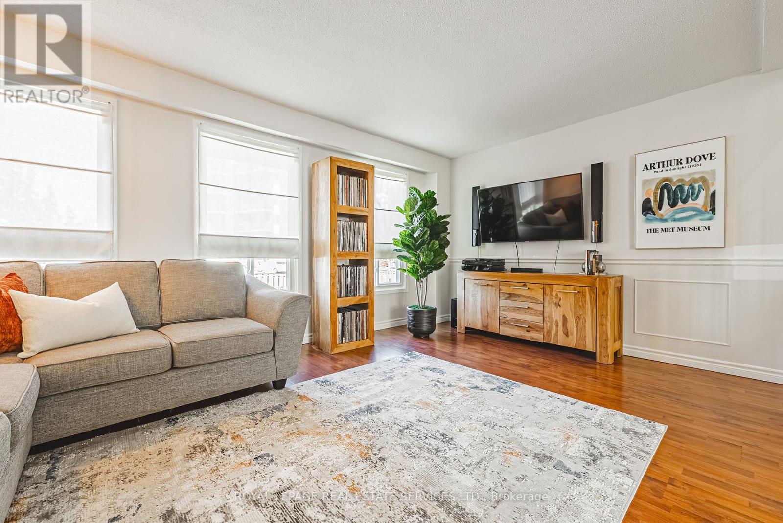 27 Melanie Crescent, Hamilton, Ontario  L0R 2H0 - Photo 8 - X12471406