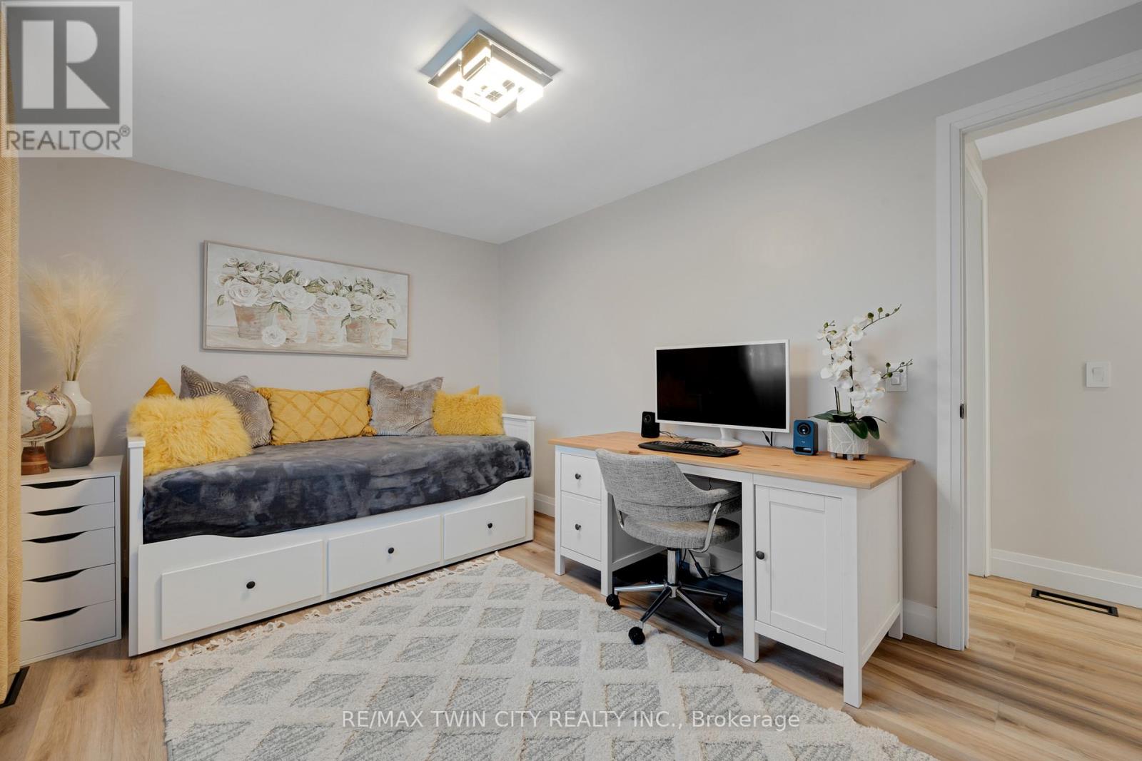 49 Bergey Street, Cambridge, Ontario  N3C 1P7 - Photo 21 - X12471413