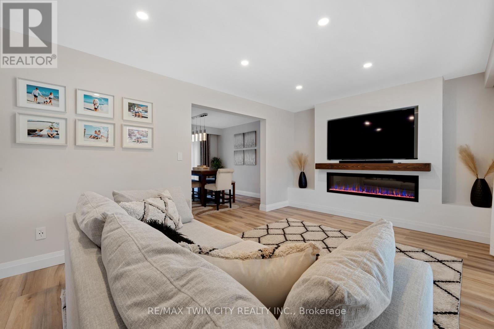 49 Bergey Street, Cambridge, Ontario  N3C 1P7 - Photo 6 - X12471413