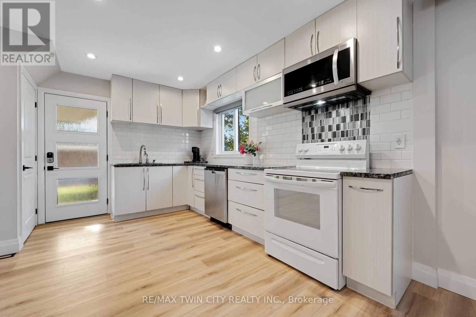 49 Bergey Street, Cambridge, Ontario  N3C 1P7 - Photo 8 - X12471413
