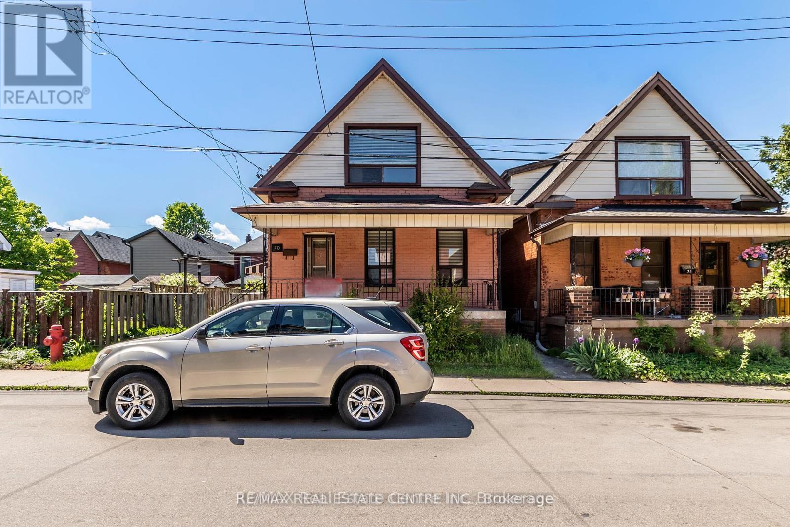 40 GREIG STREET, Hamilton, Ontario