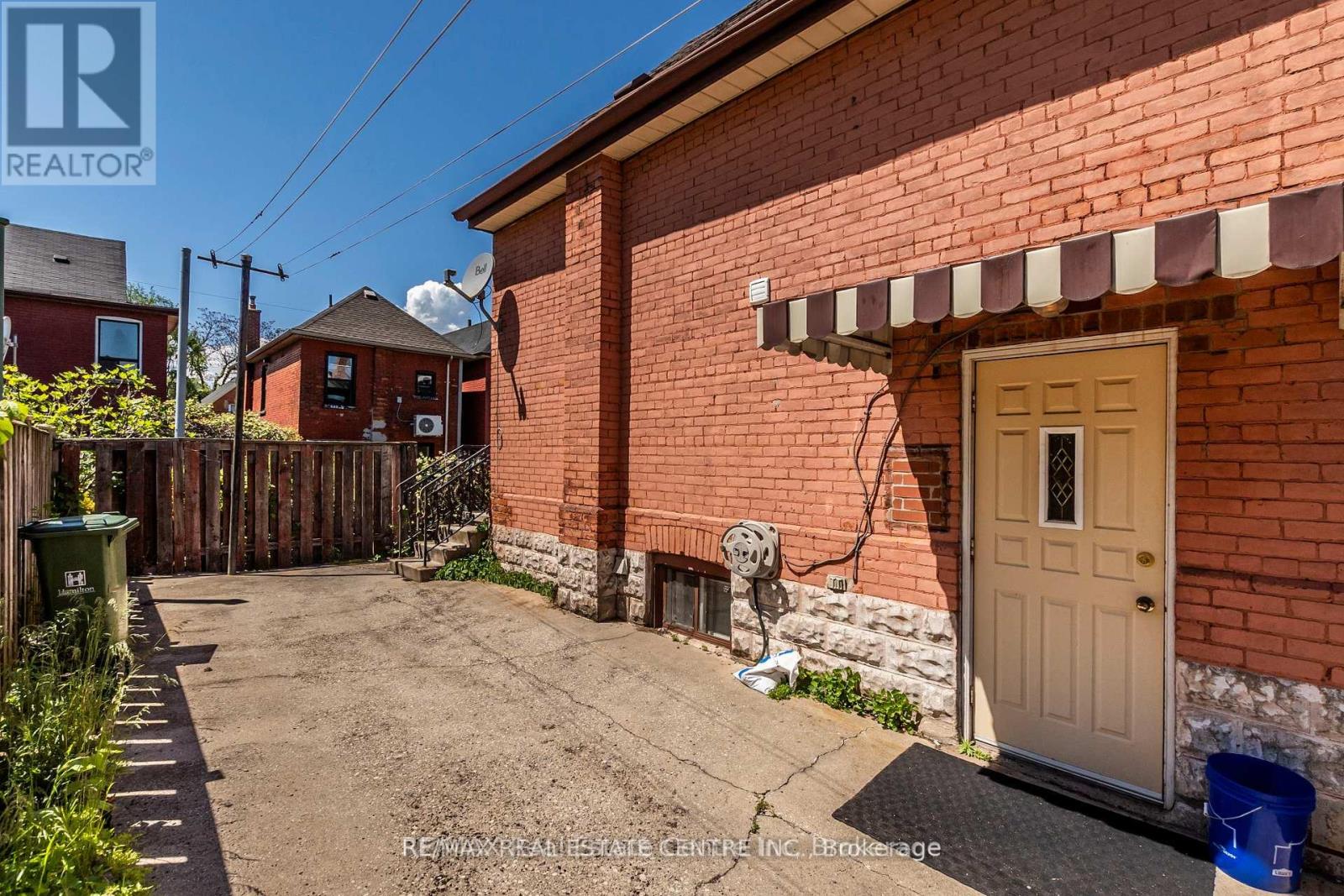 40 Greig Street, Hamilton, Ontario  L8R 2W7 - Photo 19 - X12471442