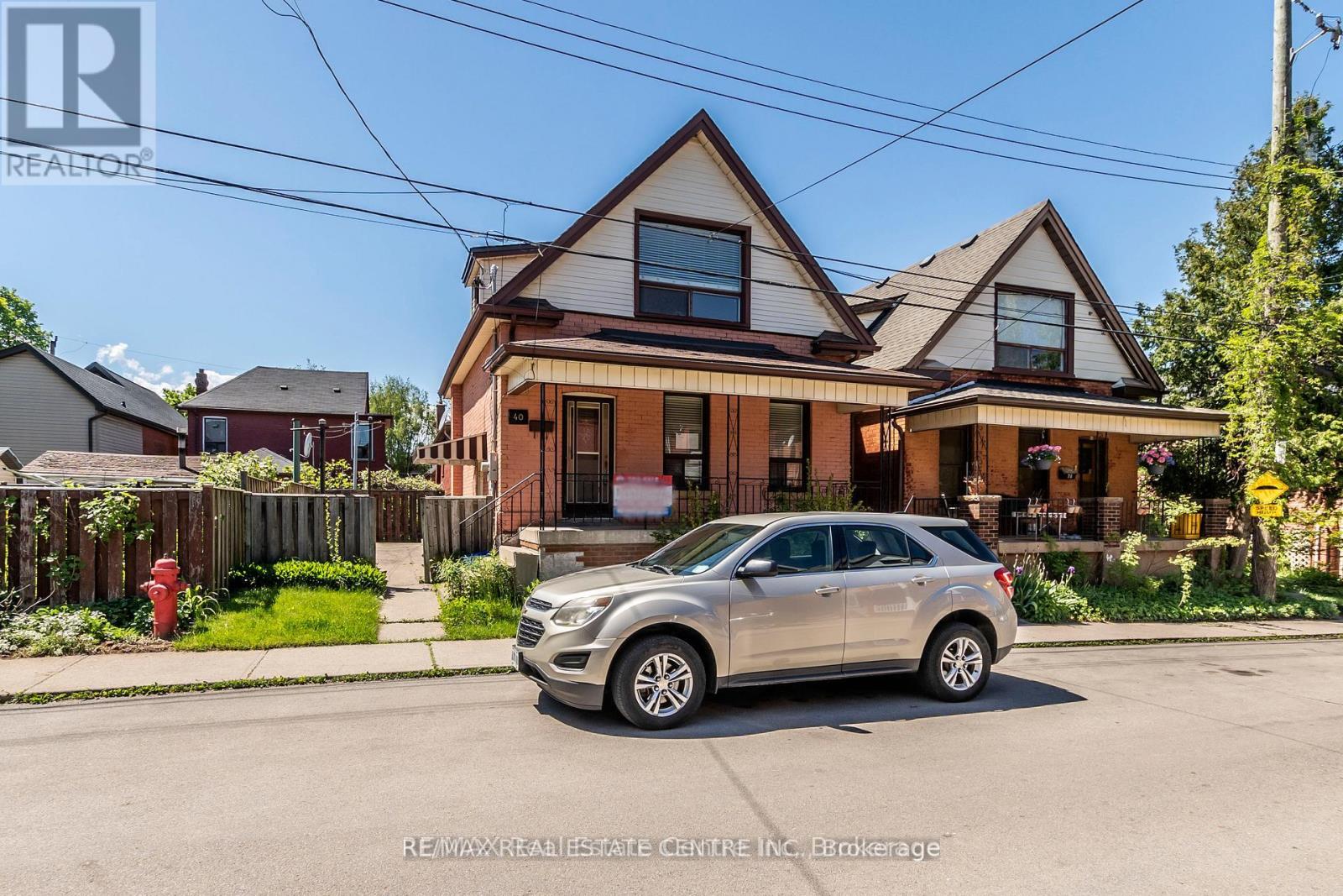 40 Greig Street, Hamilton, Ontario  L8R 2W7 - Photo 2 - X12471442