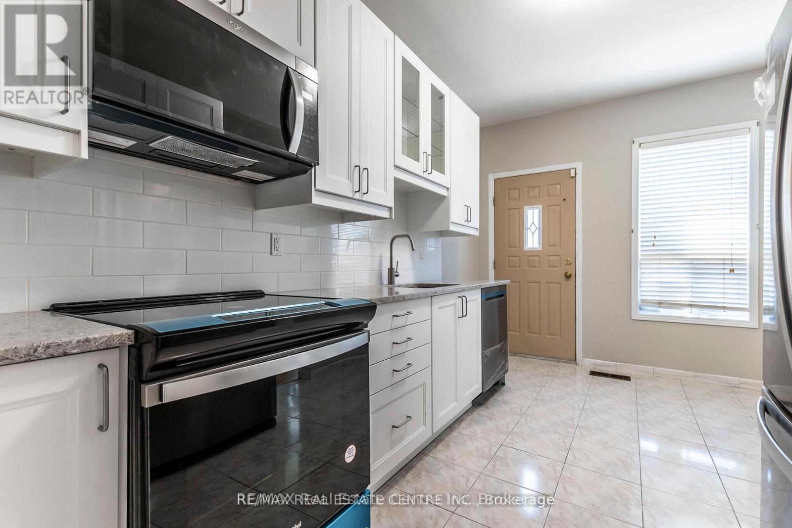 40 Greig Street, Hamilton, Ontario  L8R 2W7 - Photo 30 - X12471442