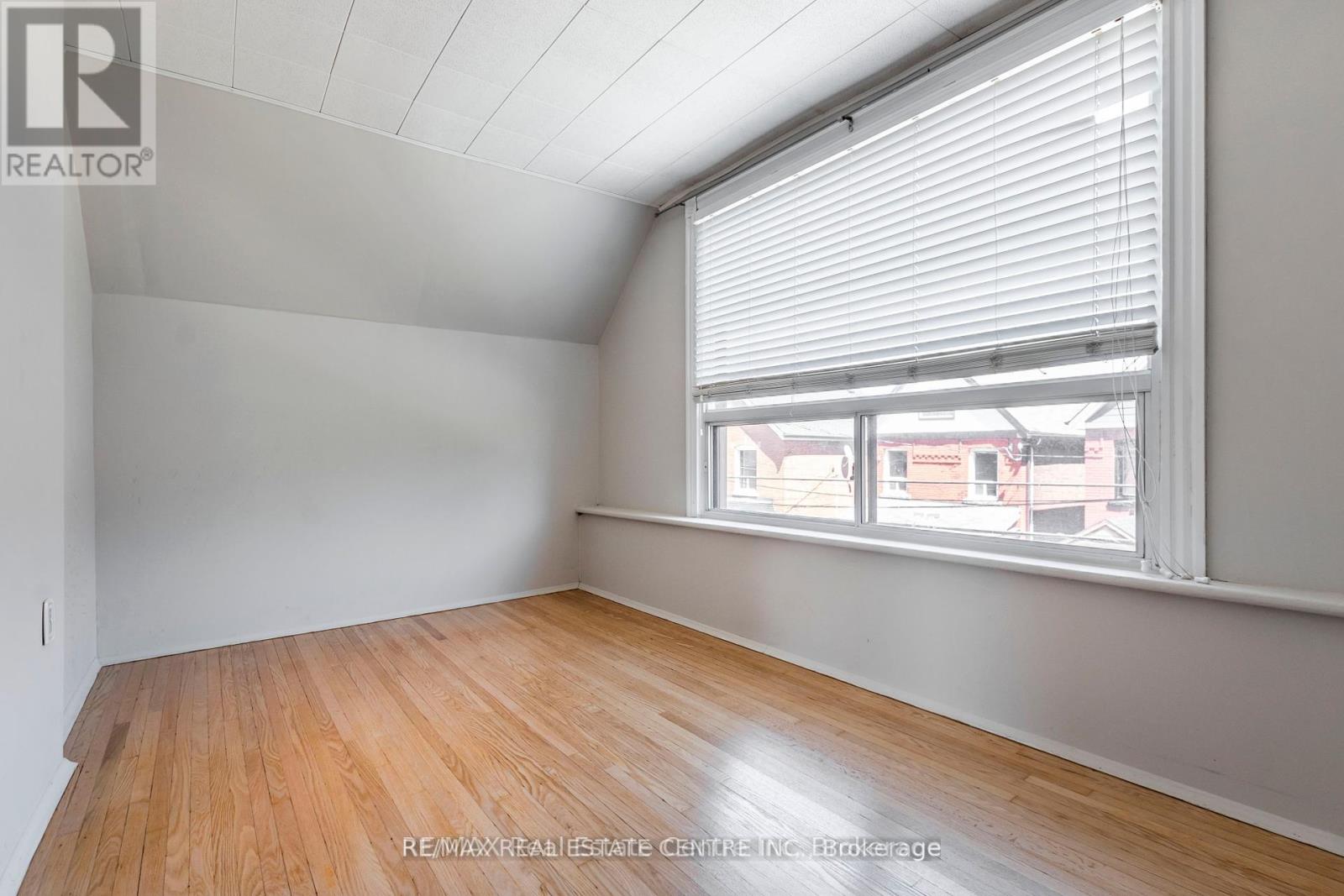 40 Greig Street, Hamilton, Ontario  L8R 2W7 - Photo 36 - X12471442