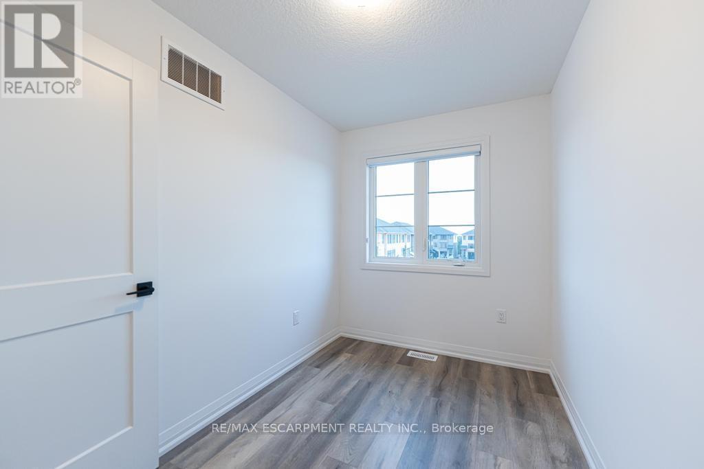 5 - 120 Court Drive, Brant, Ontario  N3L 0N2 - Photo 17 - X12471449