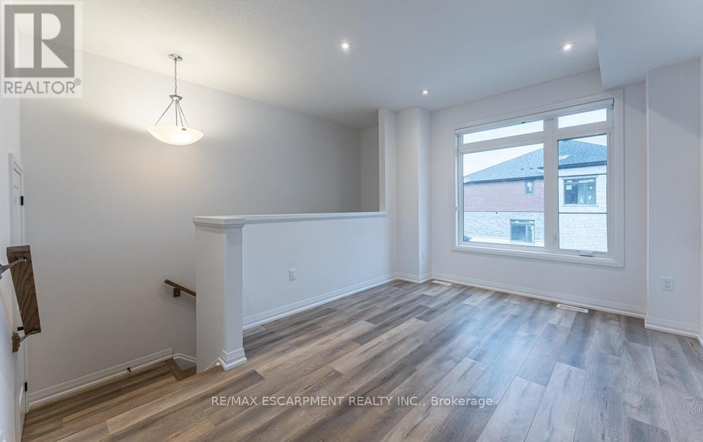 5 - 120 Court Drive, Brant, Ontario  N3L 0N2 - Photo 3 - X12471449