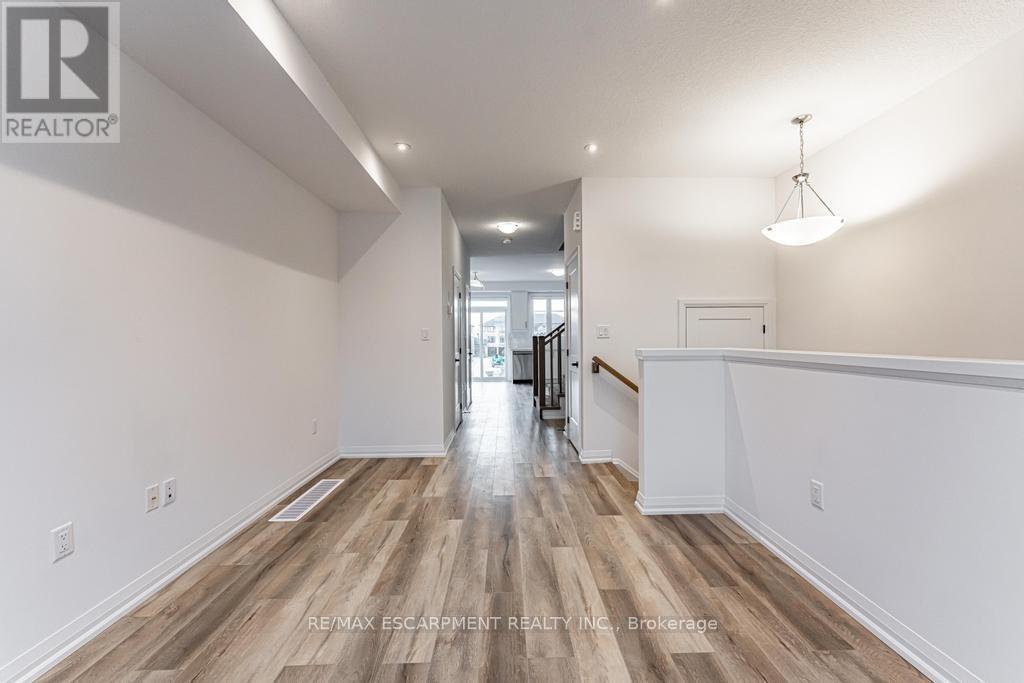 5 - 120 Court Drive, Brant, Ontario  N3L 0N2 - Photo 5 - X12471449