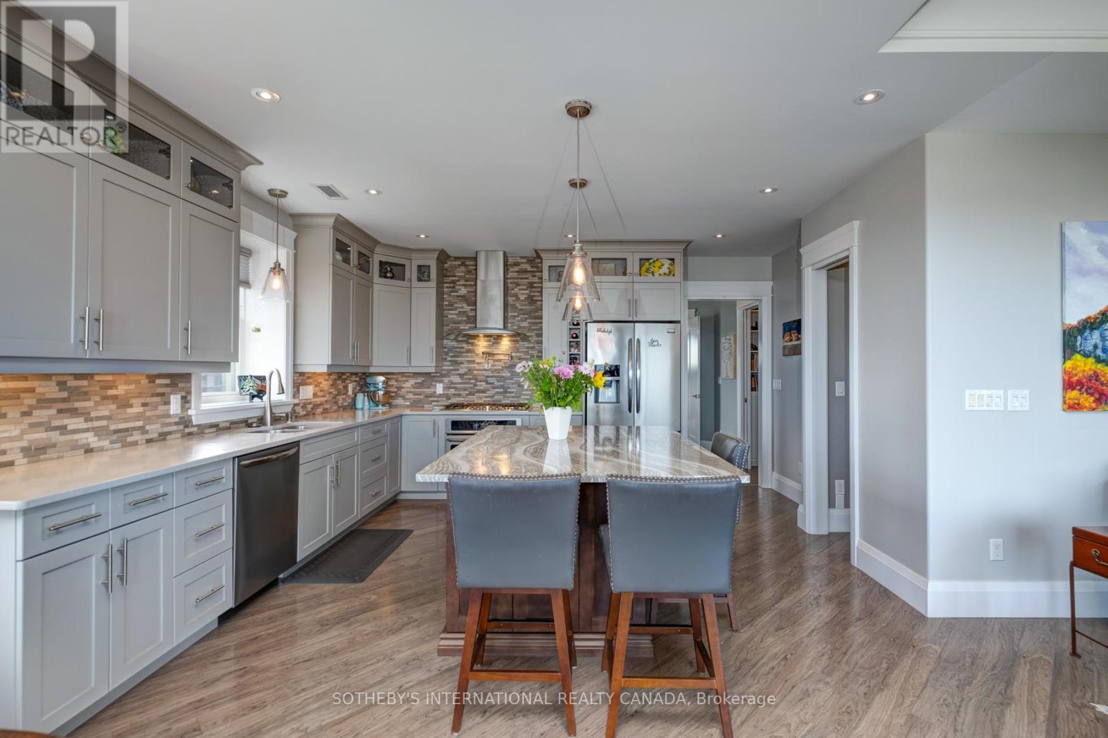5e - 174 Mountain Park Avenue, Hamilton, Ontario  L8V 1A1 - Photo 13 - X12471452