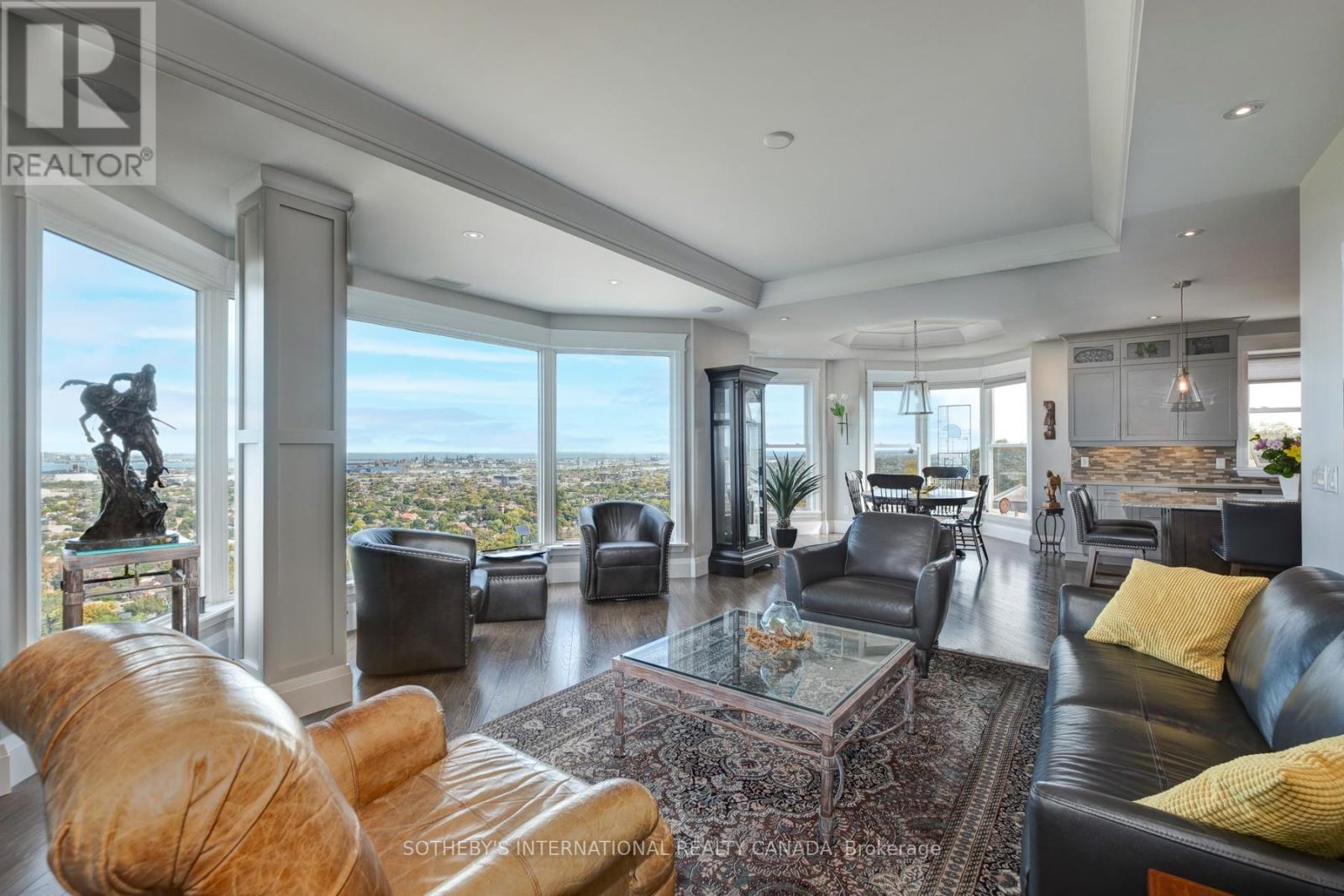 5e - 174 Mountain Park Avenue, Hamilton, Ontario  L8V 1A1 - Photo 6 - X12471452