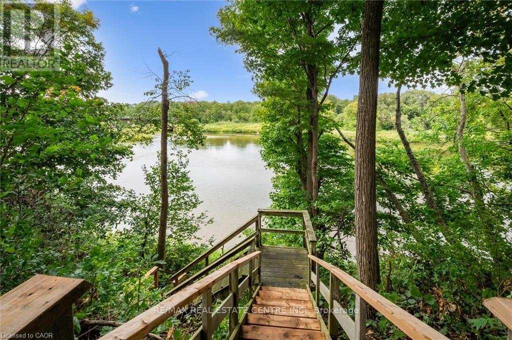 120 Riverbank Drive, Cambridge, Ontario  N3H 4R6 - Photo 41 - X12471489