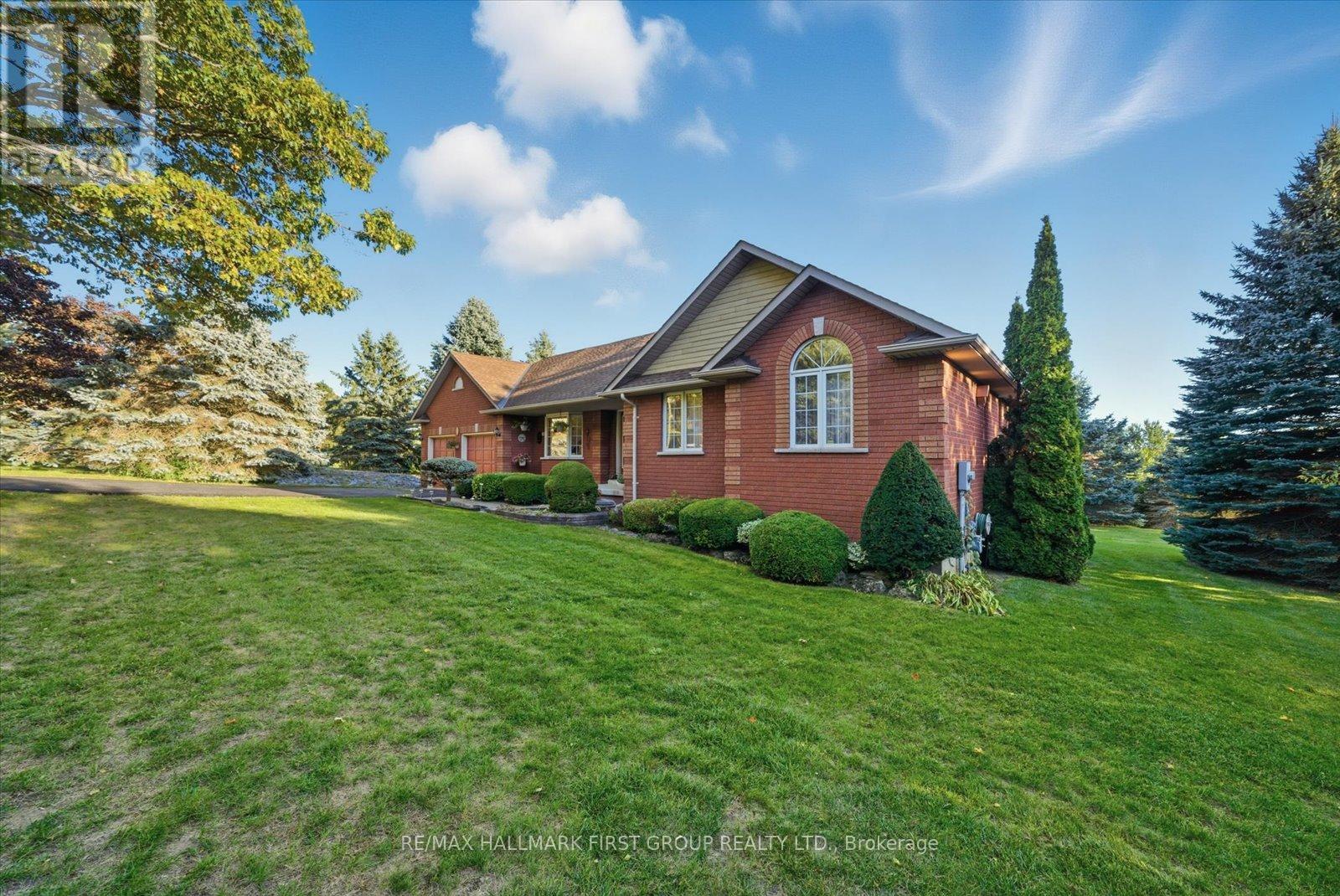 4 Sunrise Court, Hamilton Township, Ontario  K9A 4J7 - Photo 2 - X12471495