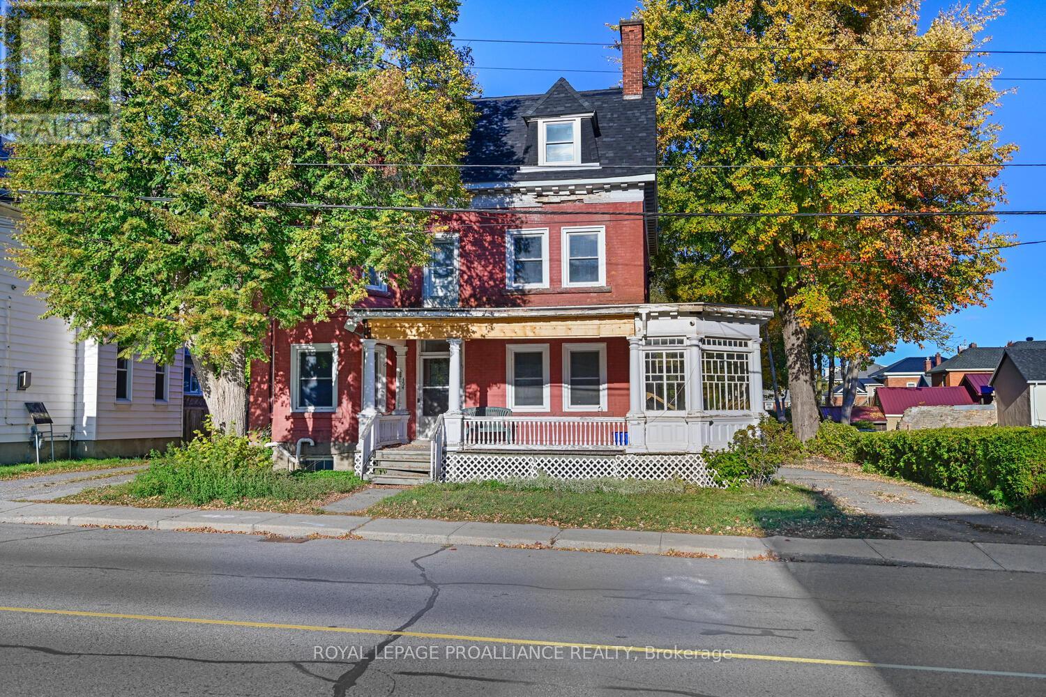 454 Edward Street S, Prescott, Ontario  K0E 1T0 - Photo 1 - X12471554
